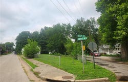 1014 Caseyville Avenue, Belleville, IL 62226