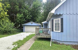 52 W LOSEY Street, Galesburg, IL 61401