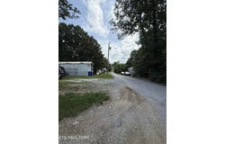 916-941 Bayless St, Rockwood, TN 37854