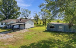 49201 150 Rd, Bluejacket, OK 74333