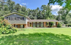 4562 Lucerne Valley Road SW, Lilburn, GA 30047