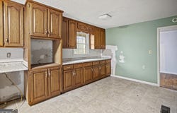 121 Canary Circle, Soperton, GA 30457