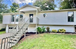 5798 Stonehaven Drive NW, Kennesaw, GA 30152