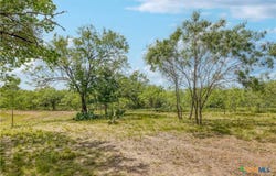 200 Armstrong Road, Lockhart, TX 78644