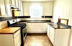 1405 E Virginia Avenue, Victoria, TX 77901