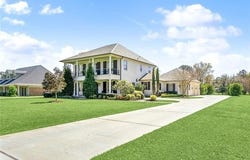 70 ELMWOOD Drive, Destrehan, LA 70047