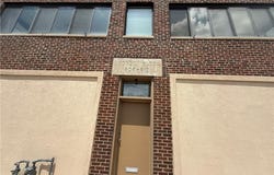 808 E 10th Street, Kansas City, MO 64106