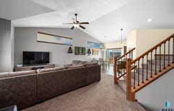 707 Brannon Dr, Harrisburg, SD 57032