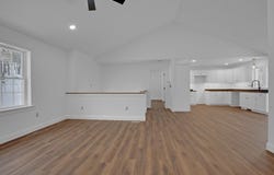 87 Vinton Road, Holland, MA 01521