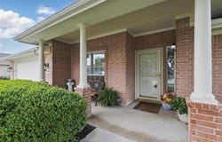 840 Heberle Drive, Burleson, TX 76028