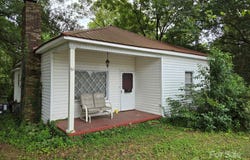 511 E Trade Street, Dallas, NC 28034