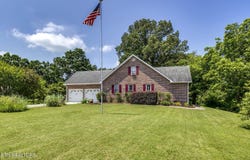 111 Ellis St, Vonore, TN 37885