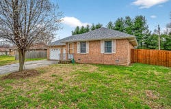 1006 Baretta Court, Aurora, MO 65605
