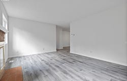 245 NE 4TH AVE, Hillsboro, OR 97124