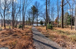 156 POPLAR PLACE, BLAKESLEE, PA 18610