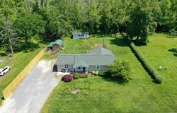 899 Bluff Point Road, Kilmarnock, VA 22482