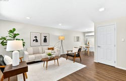355 S MANZANITA CT, Canby, OR 97013