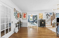 152 Hilton Ave, Maplewood Twp., NJ 07040-3204