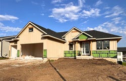 18048 Tanglewood Drive, Clive, IA 50325