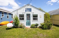 64 Burnside Avenue, Narragansett, RI 02882
