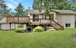 7910 Husky Way SE, Lacey, WA 98503