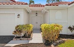 1051 New Parkview Place, Haverhill, FL 33417