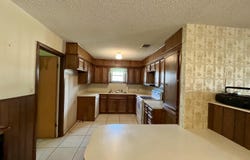 1012 E Oak Street, Brownfield, TX 79316