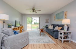 8500 Ambrosse Ln, Louisville, KY 40299