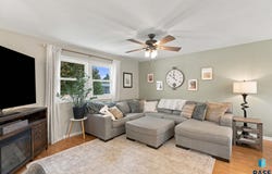 2017 S Fox Trl, Sioux Falls, SD 57103