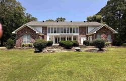 9 Chinquepin Drive, Magnolia, AR 71753