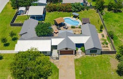 1622 Cherry Street, Rockport, TX 78382