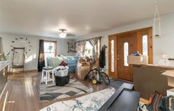 321 Beardsley Drive, Runnells, IA 50237