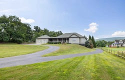 347 HORSESHOE CIR, STUARTS DRAFT, VA 24477