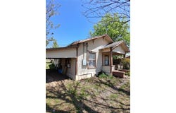 904 Wallis Avenue, Santa Anna, TX 76878