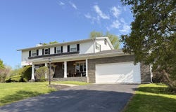 4 Ridgewood Drive, Plattsburgh, NY 12901