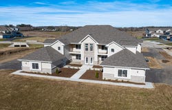 1633 Grey Fox Trl, Mukwonago, WI 53149