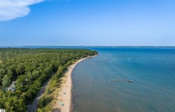 3846 Lee Point Road, Suttons Bay, MI 49682