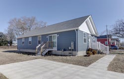 402 W Bayview Ave, Pleasantville, NJ 08232