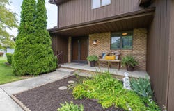 945 ELMWOOD Drive, MENASHA, WI 54952