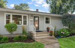 9027 Hess Drive, Highland, IN 46322
