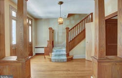 576 E KING STREET, CHAMBERSBURG, PA 17201