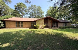 1104 High Street, Winthrop, AR 71866