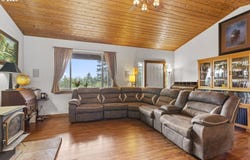 9019 NE WINTERS RD, Camas, WA 98607