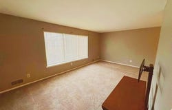 587 E Fox Hills Drive, Bloomfield Hills, MI 48304
