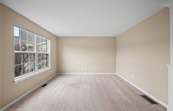 587 Surrey Drive, Aurora, OH 44202