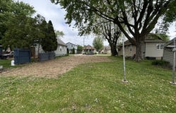 616 12th Street, Peru, IL 61354