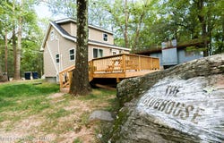 46 East Road, Hawley, PA 18428