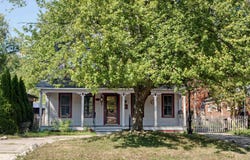 194 Moross Road, Grosse Pointe Farms, MI 48236