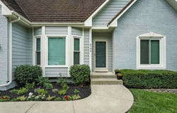 5136 NE Ash Grove Drive, Lee's Summit, MO 64064