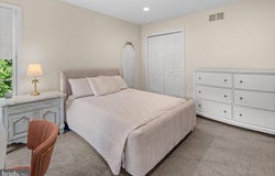 5 VIOLET LANE, ROBBINSVILLE, NJ 08691
